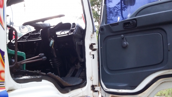 ขายรถสิบล้อดั๊มสองเพลา เดก้า 270  สนใจ  081-7368589