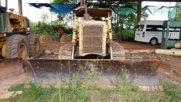 ขายรถแทรคเตอร์ CAT D5 เอกสารเล่มทะเบียน ช่วงล่างโซ่ กับใบแทรคต้องเก็บหน่อย ขายรถแทรคเตอร์ CAT D5 เอกสารเล่มทะเบียน ช่วงล่างโซ่ กับใบแทรคต้องเก็บหน่อย