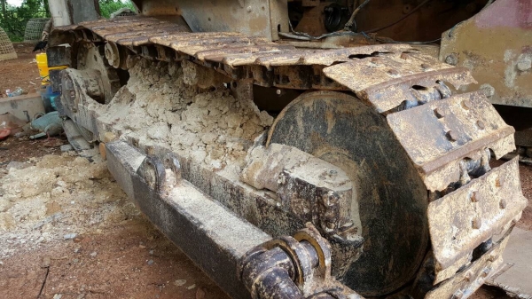 ขายรถแทรคเตอร์ CAT D5 เอกสารเล่มทะเบียน ช่วงล่างโซ่ กับใบแทรคต้องเก็บหน่อย ขายรถแทรคเตอร์ CAT D5 เอกสารเล่มทะเบียน ช่วงล่างโซ่ กับใบแทรคต้องเก็บหน่อย