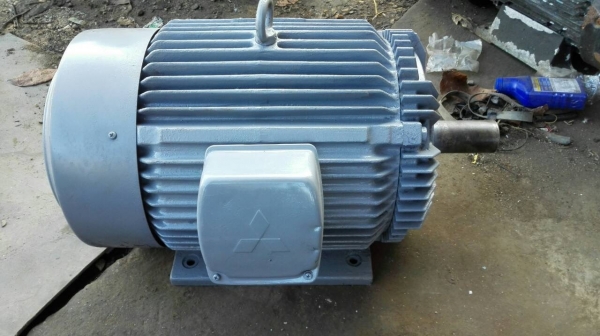 ****** Sold Out!! ****** มอเตอร์ Mitsubishi 30 HP. 380V. 1450 RPM. สภาพสวยใหม่ จัดส่งฟรีทั่วประเทศ!! 089-2499-123 นครปฐม