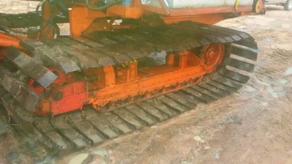 ((150,000))ขายรถเกี่ยว ข้าวรองกระสอบ. เจ้าของดูแลดีซ่อมถึง เช็คสภาพพร้อมใช้งาน