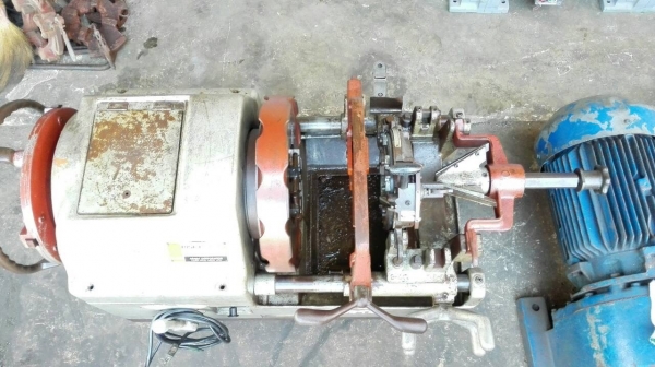 เครื่องต๊าปแป๊ปรุ่นใหญ่ Asada PISET No.6 JAPAN ขนาด 2"- 6" ตัวท้อปตัดออโต้ อุปกรณ์ครบ ฟันเดิมคมกริบแทบไม่ได้ใช้!!