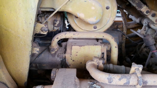 ขายรถแทรคเตอร์ KOMATSU D6 บุ้งกี๋ เอกสารเล่มทะเบียนครบ ขาดปั้มดีเซล ช่วงล่างเต็ม ราคาต่อรองได้ ขายรถแทรคเตอร์ KOMATSU D6 บุ้งกี๋ เอกสารเล่มทะเบียนครบ ขาดปั้มดีเซล ช่วงล่างเต็ม ราคาต่อรองได้