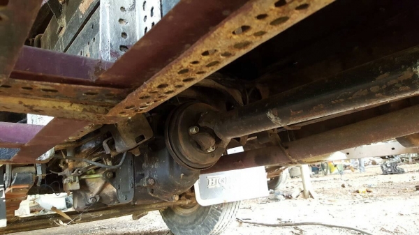 ขาย 6 ล้อ TOYOTA เครื่อง 85 แรงม้า คัสซีสวยตลอดเส้น ทะเบียน ม.79 ราคาคุยกันได้ครับ