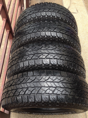 ยาง All Yokohama 235 70 15 กลางปี12 ดอกเต็ม ใช้ยาว ไม่มีปะ ยาง All Yokohama 235 70 15 กลางปี12 ดอกเต็ม ใช้ยาว ไม่มีปะ