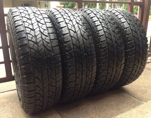 ยาง All Yokohama 235 70 15 กลางปี12 ดอกเต็ม ใช้ยาว ไม่มีปะ ยาง All Yokohama 235 70 15 กลางปี12 ดอกเต็ม ใช้ยาว ไม่มีปะ