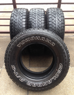 ยาง All Yokohama 235 70 15 กลางปี12 ดอกเต็ม ใช้ยาว ไม่มีปะ ยาง All Yokohama 235 70 15 กลางปี12 ดอกเต็ม ใช้ยาว ไม่มีปะ