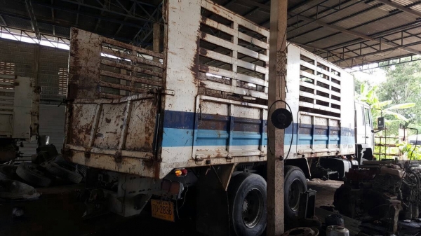 ขาย 10 ล้อ 2 เพลาไม่ดั้ม VOLVO วางเครื่องแดวู 330 แรงม้า มีระบบลำโพงลากพ่วง คัสซีสวยตลอดเส้น ยางเต็ม ทะเบียนพร้อมโอนครับ ขาย 10 ล้อ 2 เพลาไม่ดั้ม VOLVO วางเครื่องแดวู 330 แรงม้า มีระบบลำโพงลากพ่วง คัสซีสวยตลอดเส้น ยางเต็ม ทะเบียนพร้อมโอนครับ