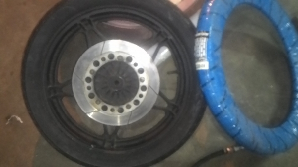 ล้อหน้า HONDA 18 นิ้ว ดิสเบรคคู่ ล้อหน้า HONDA 18 นิ้ว ดิสเบรคคู่