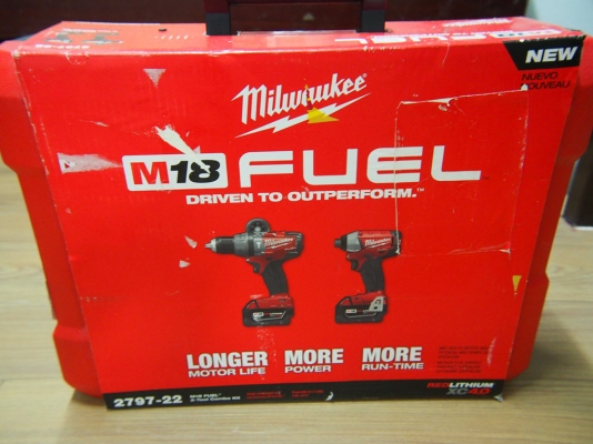 ชุดสว่านไร้สาย Milwaukee 2797-22 มีสว่านกระแทกและสว่านไขควง