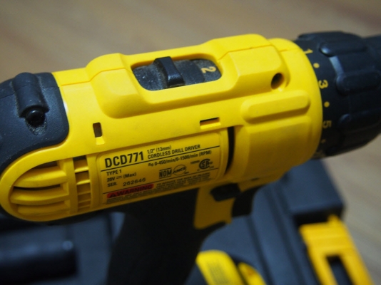 ชุดสว่านไร้สาย,สว่านไขควง DeWalt DCKTS240C2ไฟ20โวลท์พร้อมแท่นชาร์จแบ็ตลิเทียม2ก้อนและกล่อง Tough ชุดสว่านไร้สาย,สว่านไขควง DeWalt DCKTS240C2ไฟ20โวลท์พร้อมแท่นชาร์จแบ็ตลิเทียม2ก้อนและกล่อง Tough
