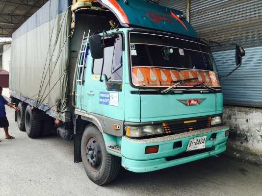 10ล้อเพลาเดียว185แรง..HINO FL176-10115...กระบะคอกไม้ วางหัวสิงห์ไฮเทค..รถบรรทุกข้าวสาร..สภาพดี