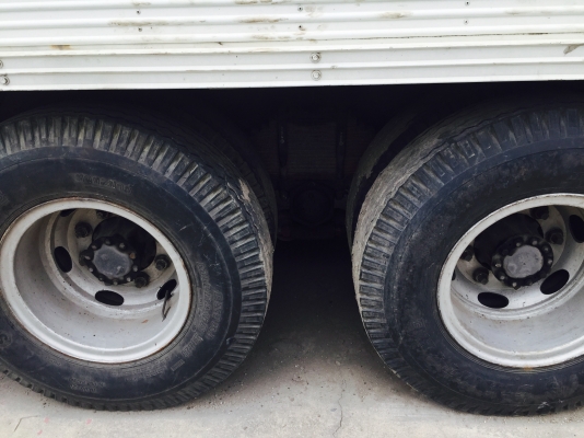 10ล้อตู้เปียกเพลาเดียว 195แรง..HINO FL187...วางเครื่องHO7D..รถบรรทุกเฉพาะข้าวสารตราฉัตร เล่มพร้อม