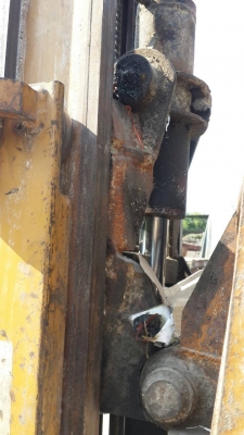 โพคลิฟTCM2.5ตันอิ้ง145000ต่อรองได้