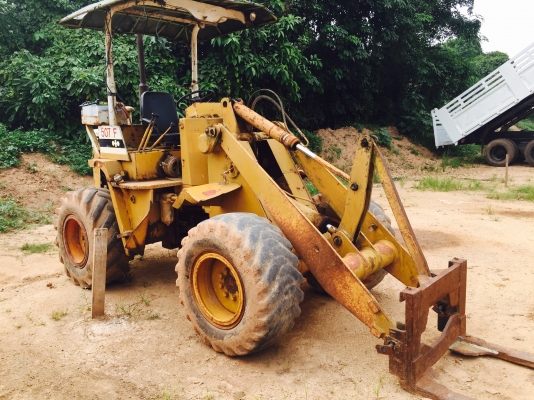 (มี4คัน)รถตักล้อยางเลี้ยวเอว..KOMATSU 507...รถเดิมๆเครื่องเดิม 4D94...รถใช้งานอยู่ มีบุ้งกี๋ครบ..