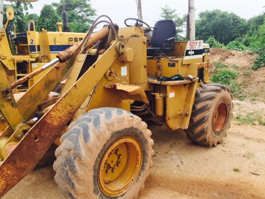 (มี4คัน)รถตักล้อยางเลี้ยวเอว..KOMATSU 507...รถเดิมๆเครื่องเดิม 4D94...รถใช้งานอยู่ มีบุ้งกี๋ครบ..