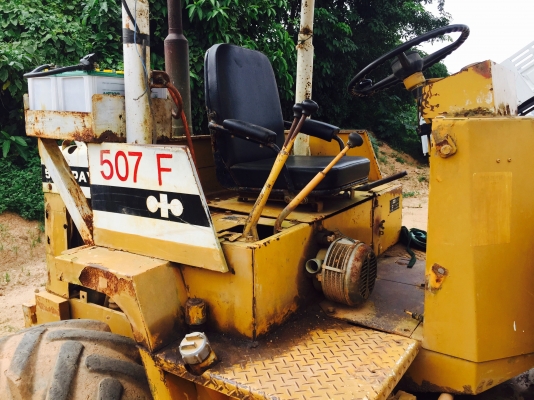 (มี4คัน)รถตักล้อยางเลี้ยวเอว..KOMATSU 507...รถเดิมๆเครื่องเดิม 4D94...รถใช้งานอยู่ มีบุ้งกี๋ครบ..