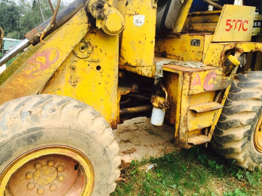 (มี4คัน)รถตักล้อยางเลี้ยวเอว..KOMATSU 507...รถเดิมๆเครื่องเดิม 4D94...รถใช้งานอยู่ มีบุ้งกี๋ครบ..