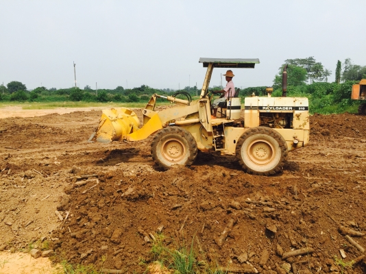 รถตักล้อยางเลี้ยวเอว KOMATSU 510 เล่มทะเบียนพร้อม..รถสภาพสวย เอวแน่น เครื่องดี แห้ง