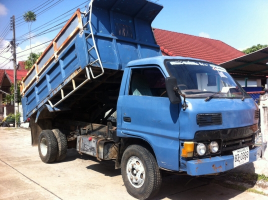 ขาย ISUZU KS22 110แรง  ดั้ม5คิว 081 8844537