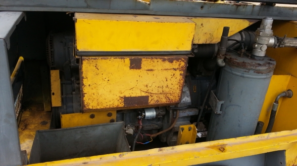 ขายปั๊มลมเครื่องยนต์ 175มี 2 เครื่อง ราคาเครื่องละ 60,000 บาท 375มี 2 เครื่อง ราคาเครื่องละ 120,000 บาท