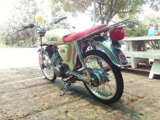 ขาย A100 เครื่องโซ125 / ไม่เเลก ไม่เเยก มีเล่มทะเบียนโครง+ใบซื้อขาย เครื่องเเน่นๆ อะไหล่เเต่งตามรูป ค่าตัว 10500 บาท สนใจทักเเชทหรือโทร.089-8054390 โอ๋ อยู่จังหวัดลพบุรี