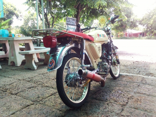 ขาย A100 เครื่องโซ125 / ไม่เเลก ไม่เเยก มีเล่มทะเบียนโครง+ใบซื้อขาย เครื่องเเน่นๆ อะไหล่เเต่งตามรูป ค่าตัว 10500 บาท สนใจทักเเชทหรือโทร.089-8054390 โอ๋ อยู่จังหวัดลพบุรี