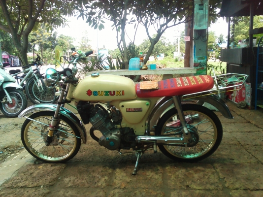 ขาย A100 เครื่องโซ125 / ไม่เเลก ไม่เเยก มีเล่มทะเบียนโครง+ใบซื้อขาย เครื่องเเน่นๆ อะไหล่เเต่งตามรูป ค่าตัว 10500 บาท สนใจทักเเชทหรือโทร.089-8054390 โอ๋ อยู่จังหวัดลพบุรี