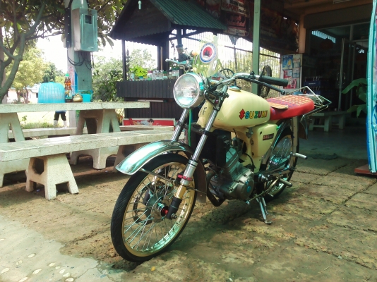 ขาย A100 เครื่องโซ125 / ไม่เเลก ไม่เเยก มีเล่มทะเบียนโครง+ใบซื้อขาย เครื่องเเน่นๆ อะไหล่เเต่งตามรูป ค่าตัว 10500 บาท สนใจทักเเชทหรือโทร.089-8054390 โอ๋ อยู่จังหวัดลพบุรี