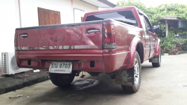 รถปิ๊กอัพISUZU2ประตูขับเคลื่อน4ล้อ ขายตามสภาพ