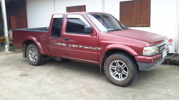 รถปิ๊กอัพISUZU2ประตูขับเคลื่อน4ล้อ ขายตามสภาพ