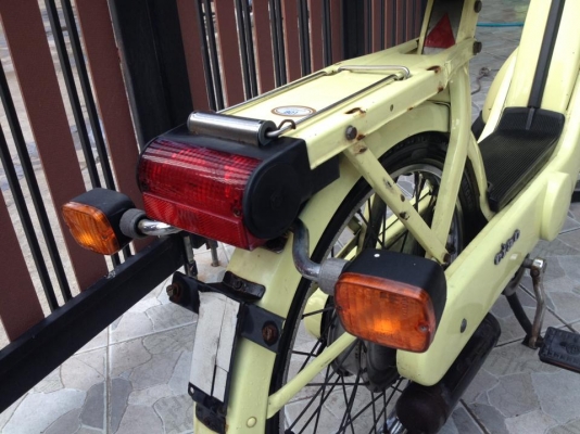 Vespa เชาว์ 50cc ปั่นได้ ติดเครื่องได้