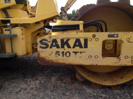 รถบดมีหนาม Sakai SV510TF รถอยู่ต่างประเทศ สนใจสั่งนำเข้าติดต่อ ใหม่ 061-4194022