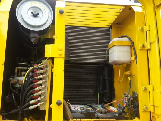 รถขุดล้อยาง โคมัตสุ PW130-7K #K40207 รถนำเข้าจากต่างประเทศ รถสวย สภาพดี รถจอดที่นิมบางปะอิน อยุธยา ติดต่อ ใหม่ 061-4194022