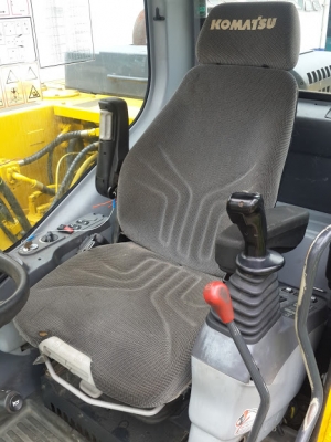 รถขุดล้อยาง โคมัตสุ PW130-7K #K40207 รถนำเข้าจากต่างประเทศ รถสวย สภาพดี รถจอดที่นิมบางปะอิน อยุธยา ติดต่อ ใหม่ 061-4194022