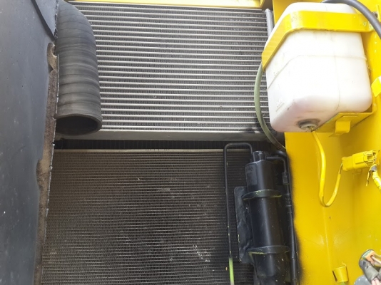 รถขุดล้อยาง โคมัตสุ PW130-7K #K40207 รถนำเข้าจากต่างประเทศ รถสวย สภาพดี รถจอดที่นิมบางปะอิน อยุธยา ติดต่อ ใหม่ 061-4194022