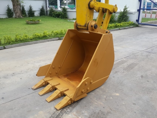 รถขุดล้อยาง โคมัตสุ PW130-7K #K40207 รถนำเข้าจากต่างประเทศ รถสวย สภาพดี รถจอดที่นิมบางปะอิน อยุธยา ติดต่อ ใหม่ 061-4194022