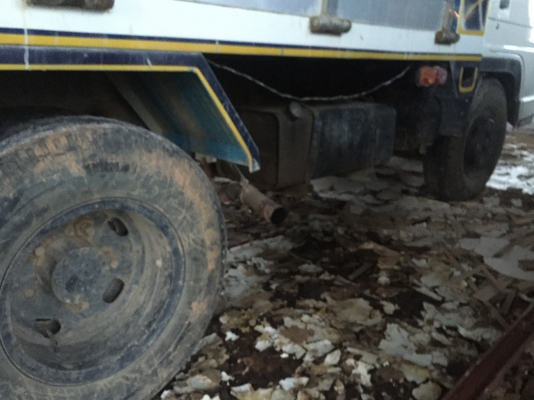 รถดั้ม 6 ล้อเล็ก. 3. คิว. ยาง 7.50. พร้อมใช้คับ