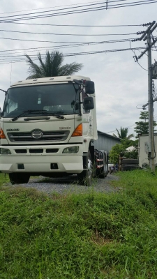 รถสิบล้อหัวลาก Hino 380 แรงม้า ปี 52 สภาพสวย พร้อมใช้งาน ทดลองขับได้ สนใจติดต่อ เอ็ม ที เจริญยนต์ สา รถสิบล้อหัวลาก Hino 380 แรงม้า ปี 52 สภาพสวย พร้อมใช้งาน ทดลองขับได้ สนใจติดต่อ เอ็ม ที เจริญยนต์ สา