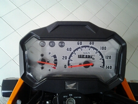 ขายมอไซค์ HONDA ZOOMER-X รถสวย สภาพดี วิ่งน้อย รถมือเดียว รถชื่อผมเป็นเจ้าของครับ ขายถูกๆ