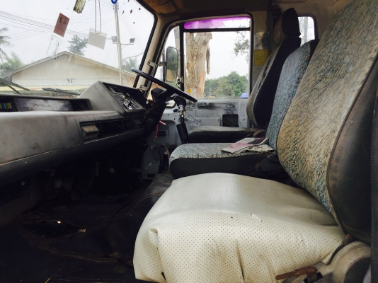 10ล้อดั้ม2เพลาห้างแท้ๆ180แรง..NISSAN UD CWA12M ปี2540..รถสวยเก็บงานสีใหม่ทั้งคัน พร้อมใช้