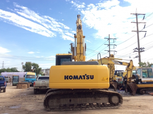 ขายรถแบคโฮ KOMATSU pc 200-7ไฟฟ้าครบ9,×××ชม.เล่มทะเบียนรถสวยพร้อมใช้ราคา 1,600,000 090-772-3710 090-772-3708 ขายรถแบคโฮ KOMATSU pc 200-7ไฟฟ้าครบ9,×××ชม.เล่มทะเบียนรถสวยพร้อมใช้ราคา 1,600,000 090-772-3710 090-772-3708