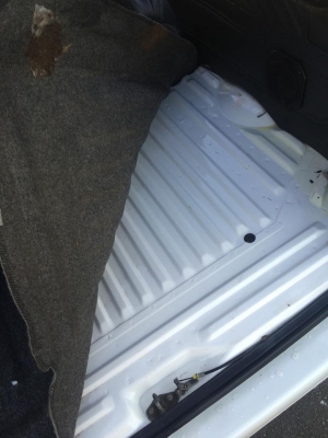 ขาย. Daihatsu mira mint ปี97 แท้เครื่องหัวฉีด660ccเกียร์ ธรรมดา สีขาวมุก ทำใหม่ นอก ใน สวยๆ ภายในหุ้มใหม่. ช่วงล่างทำมาใหม่. แบตใหม่ 7/9/58 ยางใหม่ ปี15ต้นปี. เพิ่งเปลียน รถสวย พร้อมใช้งาน. ประหยัดน้ำมัน. หาทีจอดรถง่าย. เบาะด้านหลังพับ เก็บของได้เยอะครับ.