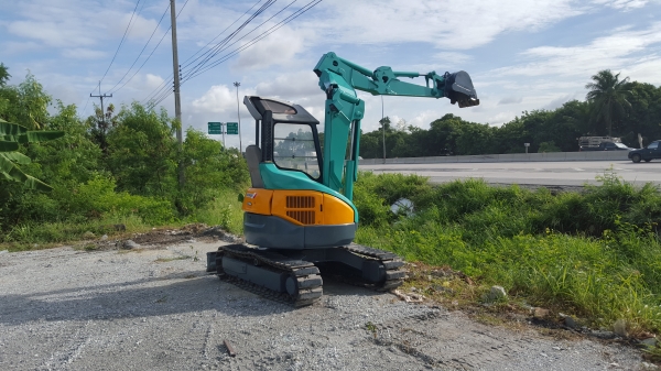 ขายรถขุดyanma B3รุ่นใหม่แขนยาว.บูม3สแต๊ป