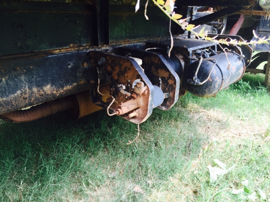 หัว-คัสซี..10ล้อ2เพลา...180แรง..NISSAN UD CWA12M..เครื่องNE6..คัสซีสวยตลอดเส้น  เครื่องสวย ดี..เล่ม ม.79ไว้แล้ว