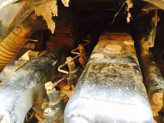 หัว-คัสซี..10ล้อ2เพลา...180แรง..NISSAN UD CWA12M..เครื่องNE6..คัสซีสวยตลอดเส้น  เครื่องสวย ดี..เล่ม ม.79ไว้แล้ว