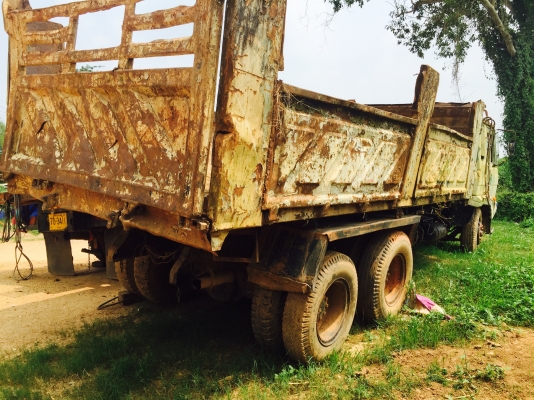 หัว-คัสซี..10ล้อ2เพลา...180แรง..NISSAN UD CWA12M..เครื่องNE6..คัสซีสวยตลอดเส้น  เครื่องสวย ดี..เล่ม ม.79ไว้แล้ว