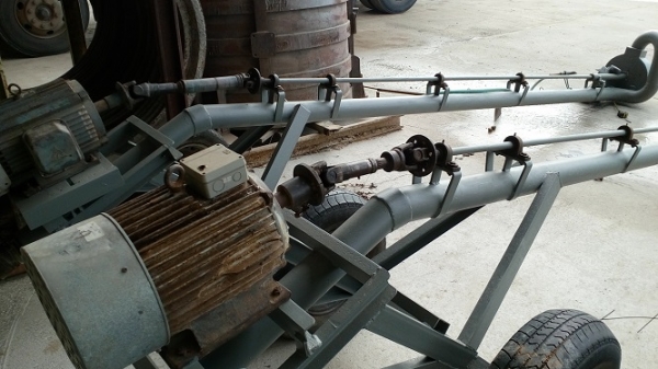 ขาย  	 เครื่องสูบน้ำพยานาค มอเตอร์ 20 แรง  3  เฟส