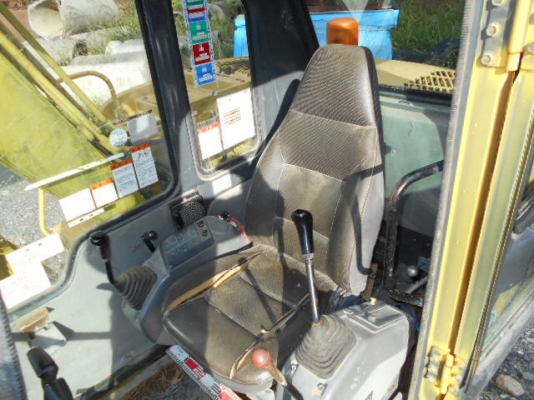 รถขุด Komatsu PC60-7 รถญี่ปุ่น สนใจโทร. 080-6565422 (หนิง)