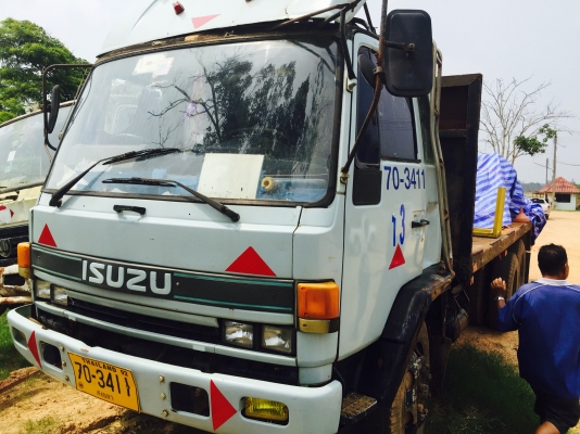 10ล้อเพลาเดียวพื้นเรียบ..175แรงFVM12MY-K-3605295..ตัวสุดท้าย รถสวย..ยางสวย คัสซีสวย ไม่เป็นสนิม..เล่มพร้อม